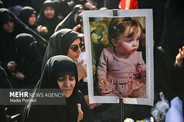 وداع با رهبر شهید انقلاب در مصلای تهران