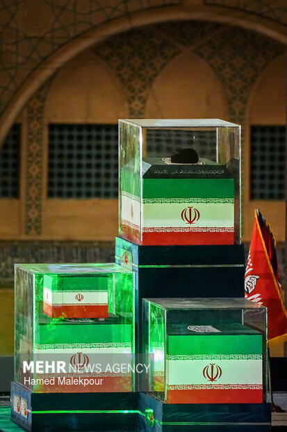 مراسم وداع با رهبر شهید انقلاب - ۱۵