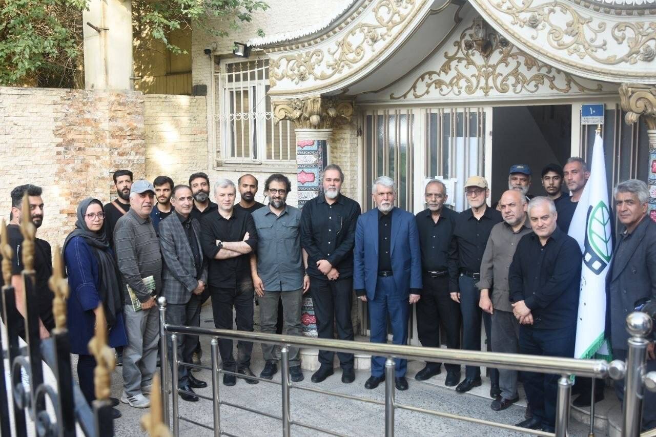 بعثت،روايت،رهبر،وداع،هنرمندان،سينماي،شهيد،انجمن،جوانان