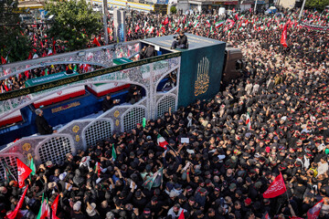 Martyred Leader’s funeral procession in Tehran