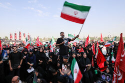 سخنگوی دولت: همبستگی و وحدت ملی در تشییع رهبر شهید به نمایش درآمد