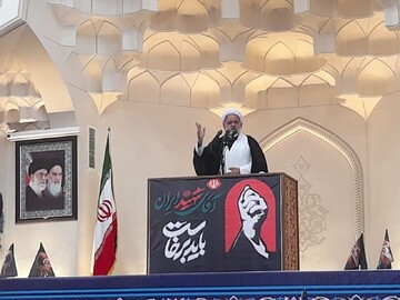 توحید و شجاعت، مهم‌ترین ویژگی‌های رهبر فقید انقلاب بود