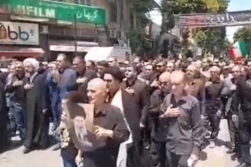 راهپیمایی جاماندگان تشییع امام و قائد شهید امت اسلام در رودسر