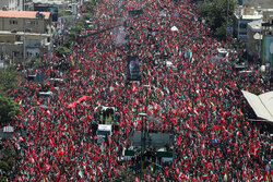 Massive turnout of people to Leader's farewell ceremony