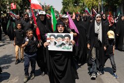 راهپیمایی جاماندگان بدرقه تشییع رهبر شهید در ارومیه