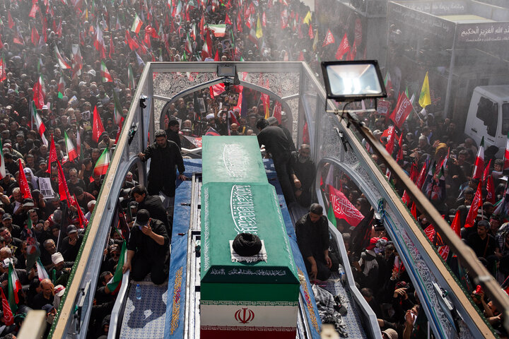 مراسم تشییع پیکر مطهر رهبر شهید انقلاب در تهران