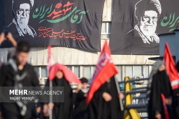 مراسم تشییع پیکر مطهر رهبر شهید انقلاب در تهران - 4