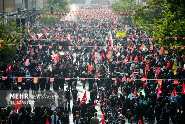 مراسم تشییع پیکر مطهر رهبر شهید انقلاب در تهران - 4