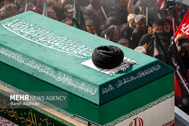مراسم تشییع پیکر مطهر رهبر شهید انقلاب در تهران - 5