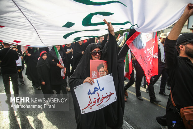 مراسم تشییع پیکر مطهر رهبر شهید انقلاب در تهران - 6