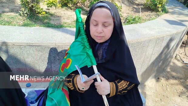 دیارمیرزا میعادگاه تجدید عهد با رهبر شهید؛ مردم همچنان میدان دار هستند