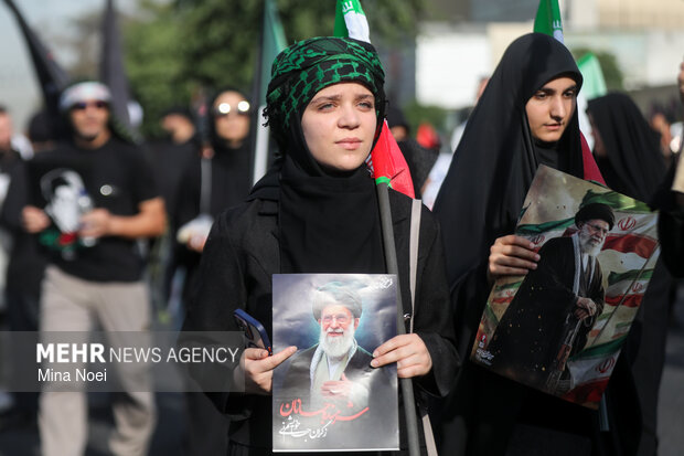 مراسم تشییع پیکر مطهر رهبر شهید انقلاب در تهران - ۲