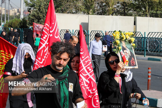 مراسم تشییع پیکر مطهر رهبر شهید انقلاب در تهران - ۷