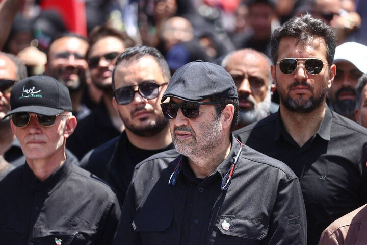 دنیامالی: قهرمانان مدال می‌گرفتند که دل رهبرشان را شاد کنند