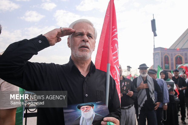 مراسم تشییع پیکر مطهر رهبر شهید انقلاب در تهران - ۸
