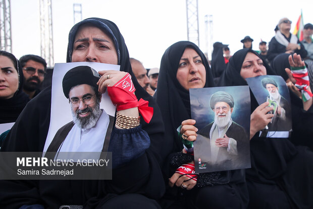 مراسم تشییع پیکر مطهر رهبر شهید انقلاب در تهران - ۸