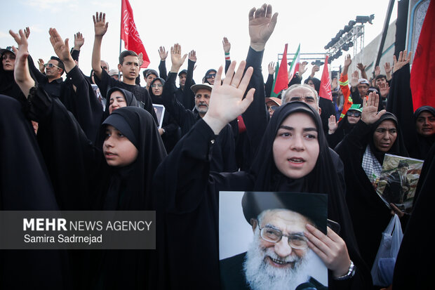 مراسم تشییع پیکر مطهر رهبر شهید انقلاب در تهران - ۸