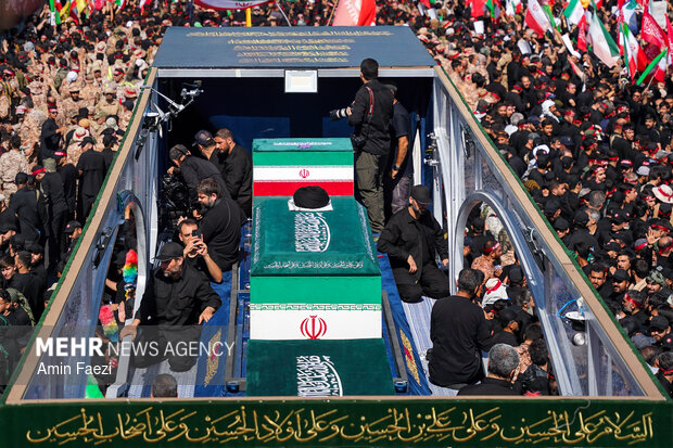 مراسم تشییع پیکر مطهر رهبر شهید انقلاب در تهران - ۳