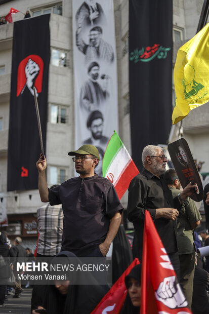 مراسم تشییع پیکر مطهر رهبر شهید انقلاب در تهران - ۹