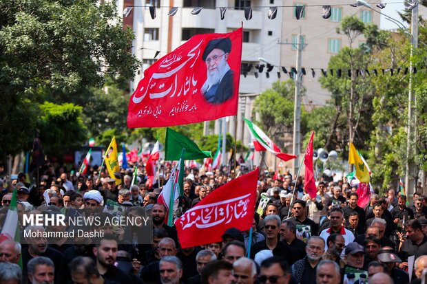 راهپیمایی جاماندگان تشییع رهبر شهید انقلاب در اردبیل