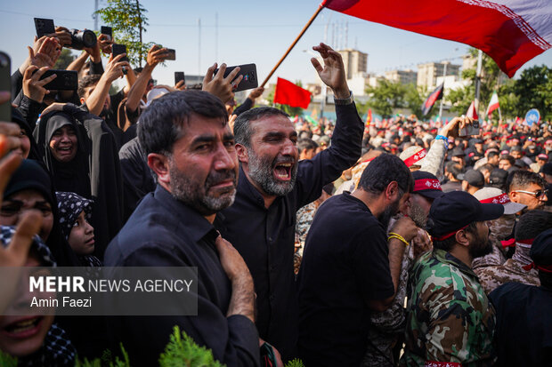 تشییع پیکر مطهر رهبر شهید انقلاب در تهران