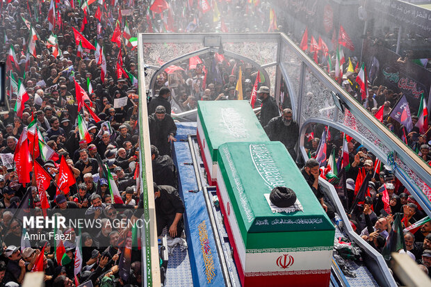 مراسم تشییع پیکر مطهر رهبر شهید انقلاب در تهران - ۳
