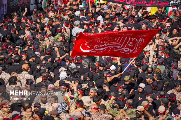 مراسم تشییع پیکر مطهر رهبر شهید انقلاب در تهران - ۳
