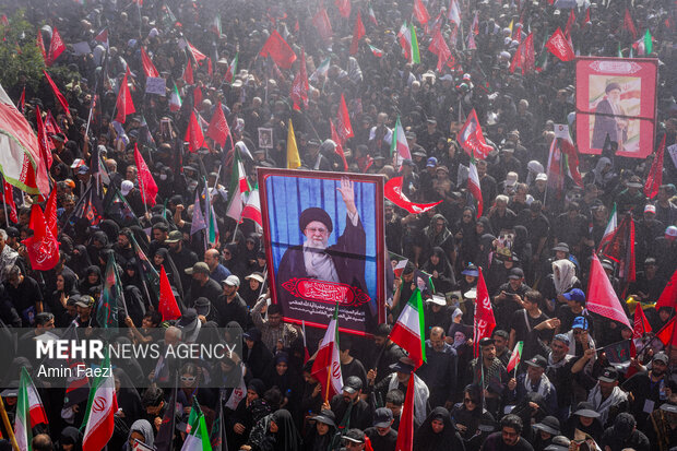 مراسم تشییع پیکر مطهر رهبر شهید انقلاب در تهران - ۳