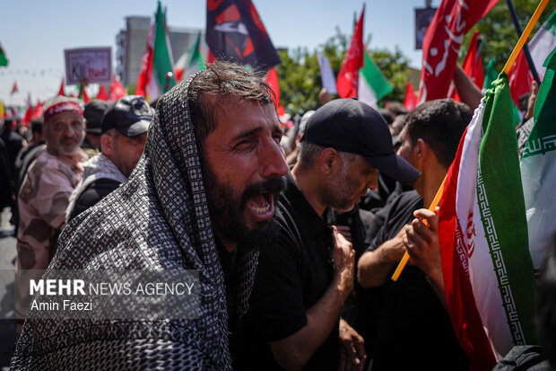 مراسم تشییع پیکر مطهر رهبر شهید انقلاب در تهران - ۳