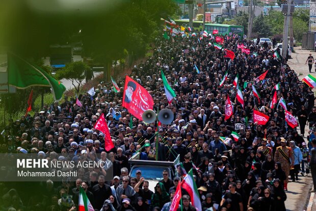 راهپیمایی جاماندگان تشییع رهبر شهید انقلاب در اردبیل