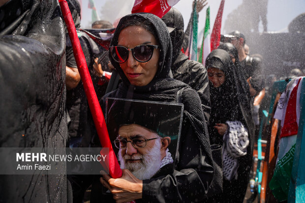 مراسم تشییع پیکر مطهر رهبر شهید انقلاب در تهران - ۳