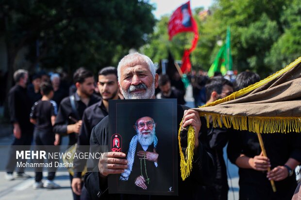 راهپیمایی جاماندگان تشییع رهبر شهید انقلاب در اردبیل