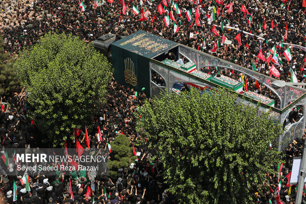 مراسم تشییع پیکر مطهر رهبر شهید انقلاب در تهران