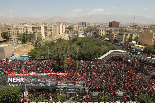 مراسم تشییع پیکر مطهر رهبر شهید انقلاب در تهران