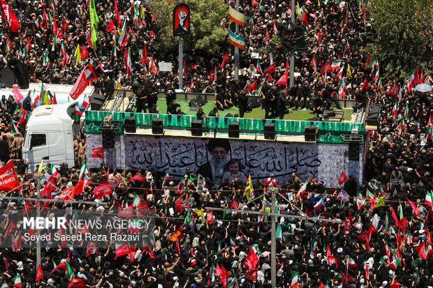 مراسم تشییع پیکر مطهر رهبر شهید انقلاب در تهران