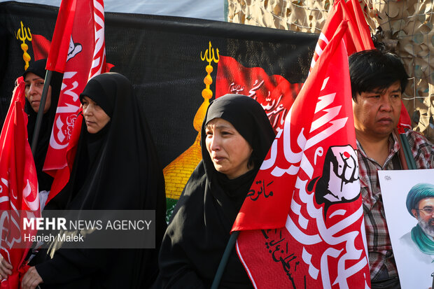 مراسم تشییع پیکر مطهر رهبر شهید انقلاب در تهران - ۱۲