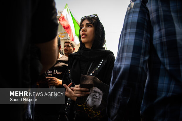 مراسم تشییع پیکر مطهر رهبر شهید انقلاب در تهران - ۱۳