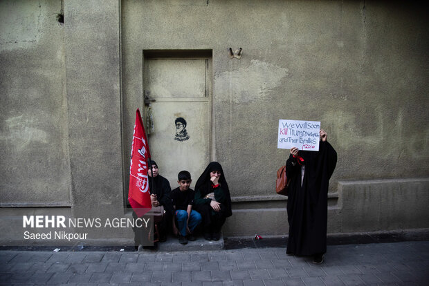 مراسم تشییع پیکر مطهر رهبر شهید انقلاب در تهران - ۱۳