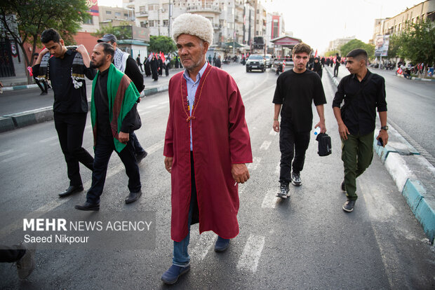 مراسم تشییع پیکر مطهر رهبر شهید انقلاب در تهران - ۱۳