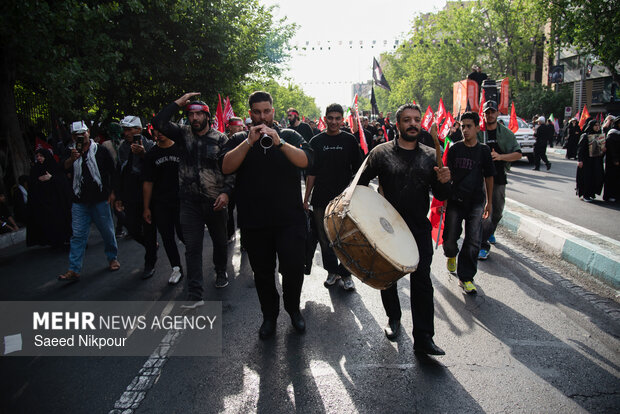 مراسم تشییع پیکر مطهر رهبر شهید انقلاب در تهران - ۱۳