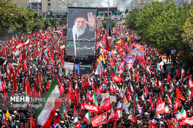 مراسم تشییع پیکر مطهر رهبر شهید انقلاب در تهران