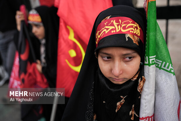 مراسم تشییع پیکر مطهر رهبر شهید انقلاب در تهران - ۱۴