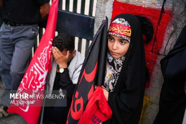 مراسم تشییع پیکر مطهر رهبر شهید انقلاب در تهران - ۱۴
