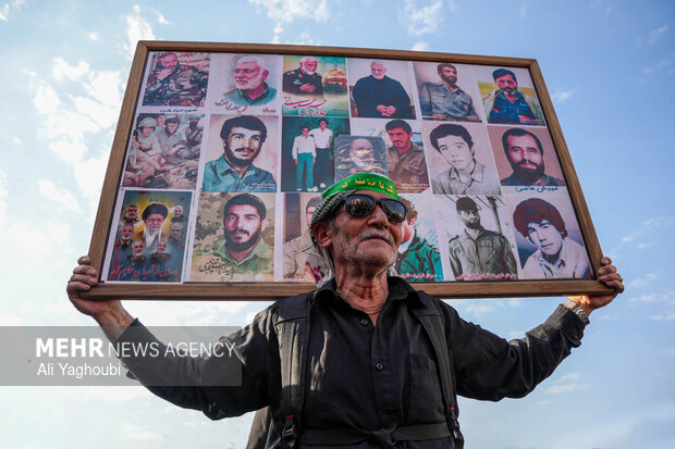 مراسم تشییع پیکر مطهر رهبر شهید انقلاب در تهران - ۱۴