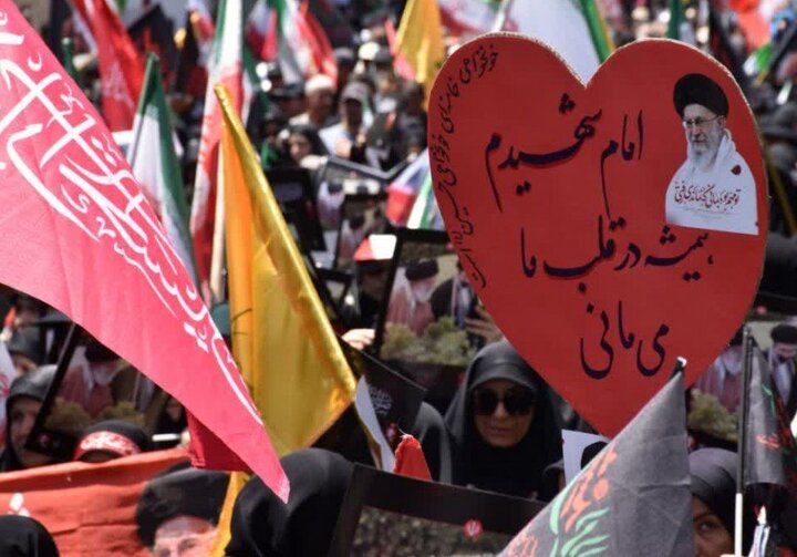 تشییع رهبر شهید صحنه خروش وحدت و استکبارستیزی ملت ایران