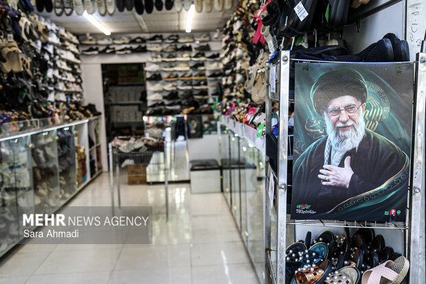 قاب ارادت به «آقای شهید ایران» در دل بازار و کسبه مشهدی
