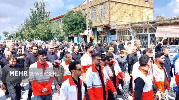مشگینشهر؛ جاماندگان تشییع رهبر شهید عهدی تازه با ولایت بستند