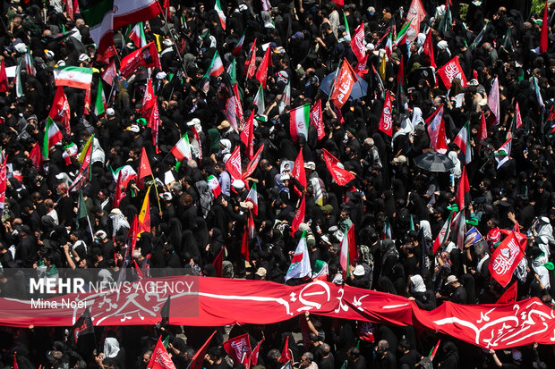 مراسم تشییع پیکر مطهر رهبر شهید انقلاب در تهران - ۲