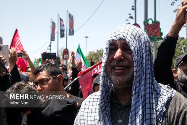 مراسم تشییع پیکر مطهر رهبر شهید انقلاب در تهران - ۲
