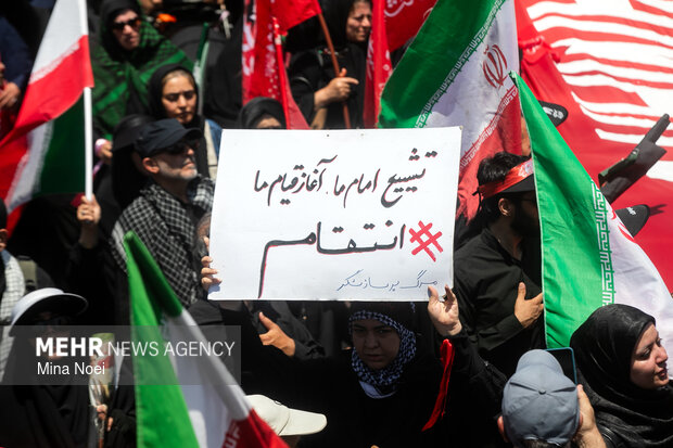 مراسم تشییع پیکر مطهر رهبر شهید انقلاب در تهران - ۲